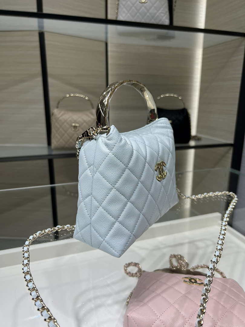 Chanel 25SS Crush With handle box Bag Lambskin AP4591 Blue - Default Title - View 3
