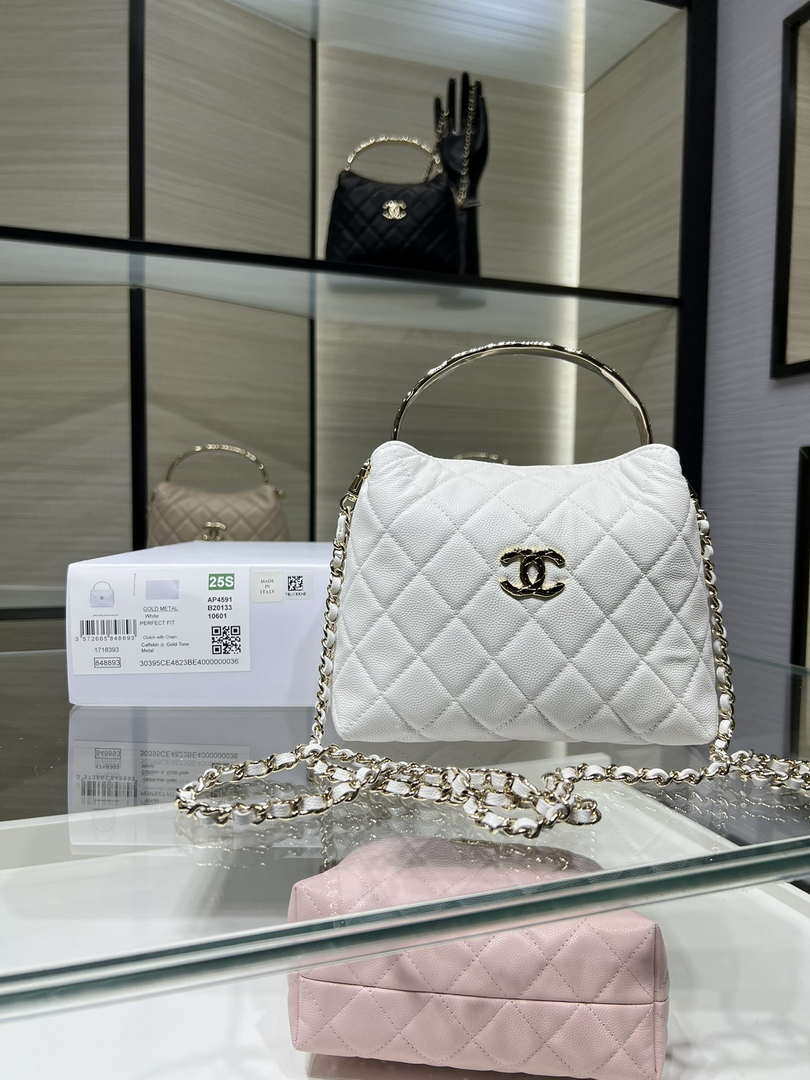 Chanel 25SS Crush With handle box Bag Lambskin AP4591 White