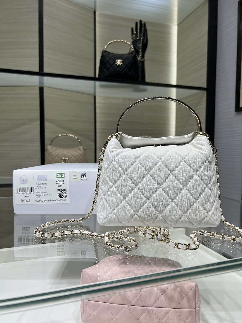 Chanel 25SS Crush With handle box Bag Lambskin AP4591 White