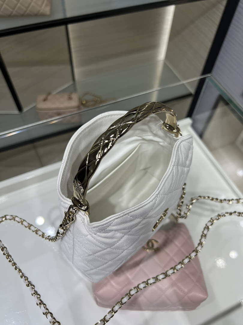 Chanel 25SS Crush With handle box Bag Lambskin AP4591 White