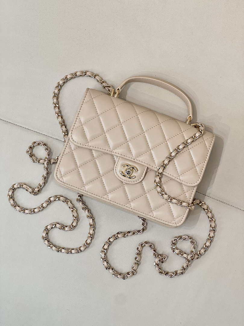 Chanel 25SS Flap Bag Lambskin With Top Handle AS4450 Apricot