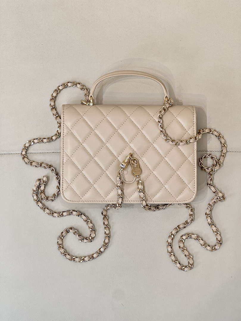 Chanel 25SS Flap Bag Lambskin With Top Handle AS4450 Apricot