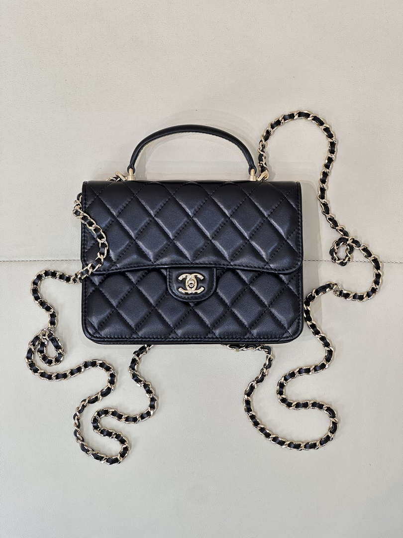 Chanel 25SS Flap Bag Lambskin With Top Handle AS4450 Black