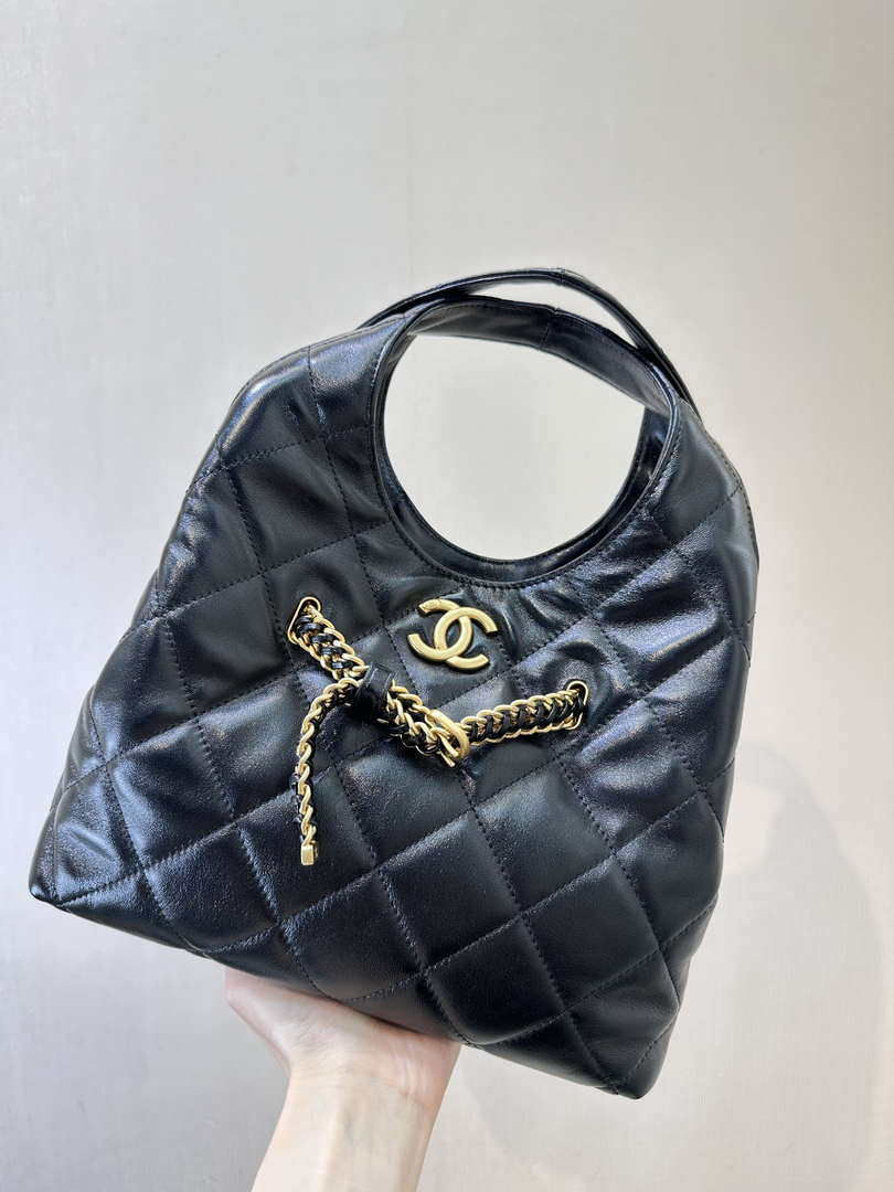 Chanel 25SS Hobo Bag Shiny Lambskin & Gold-Tone Metal AS5411 Black