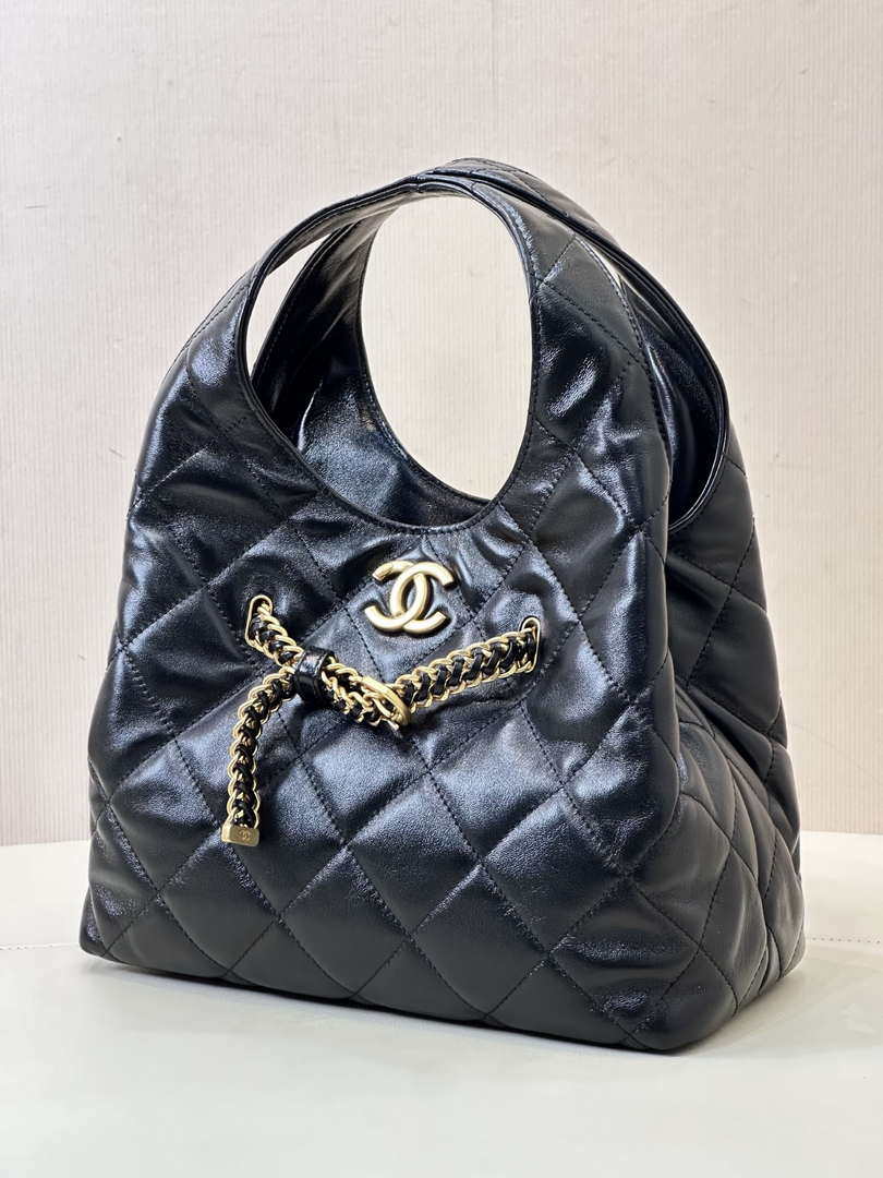 Chanel 25SS Hobo Bag Shiny Lambskin & Gold-Tone Metal AS5411 Black