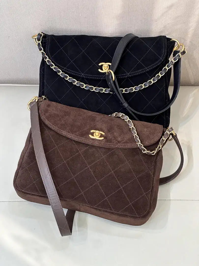 Chanel 26C AS5883 Hobo bag Black suede calfskin Gold-Tone Metal