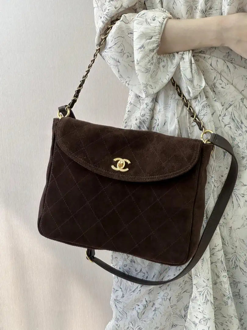 Chanel 26C AS5883 Hobo bag Brown suede calfskin Gold-Tone Metal