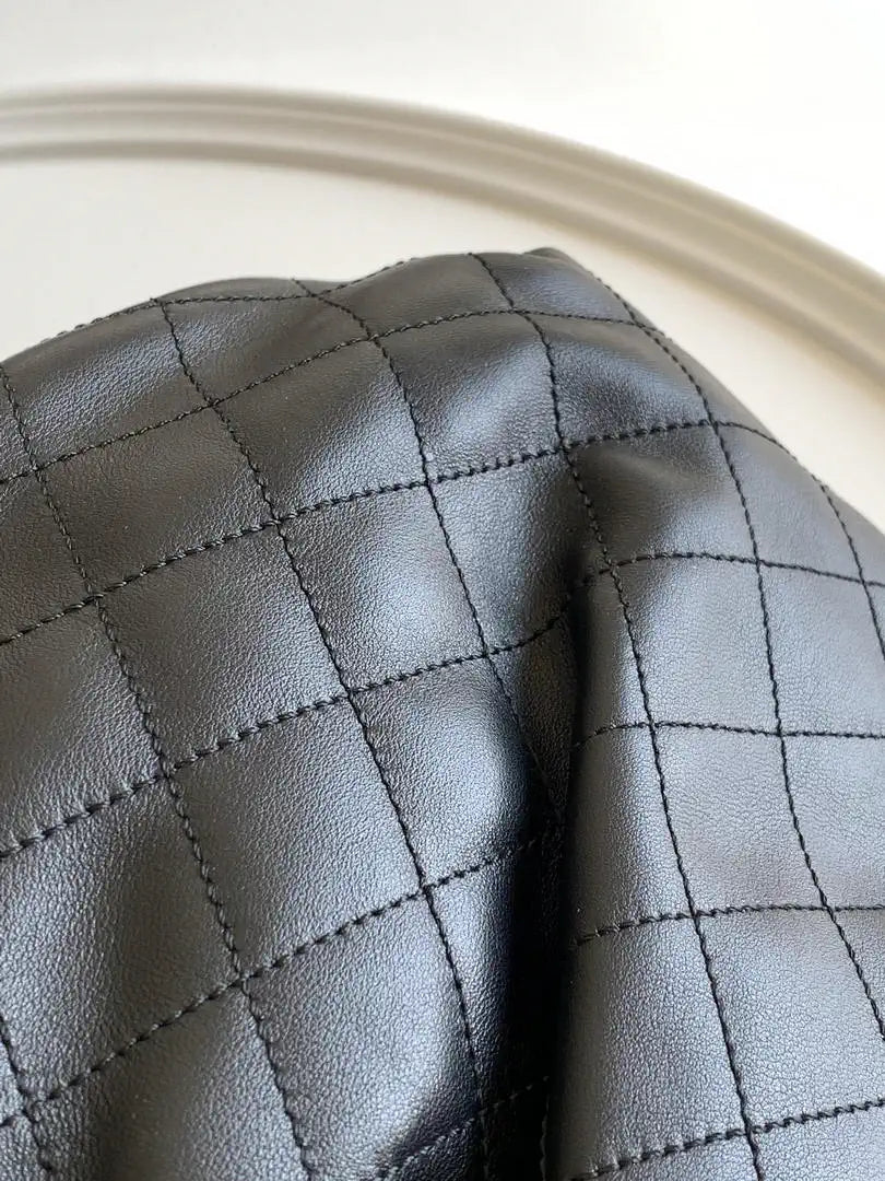 Chanel 26C AS6010 Hobo Lambskin Turtoise-Shell Effect Plexi & Gold-Tone Metal Black