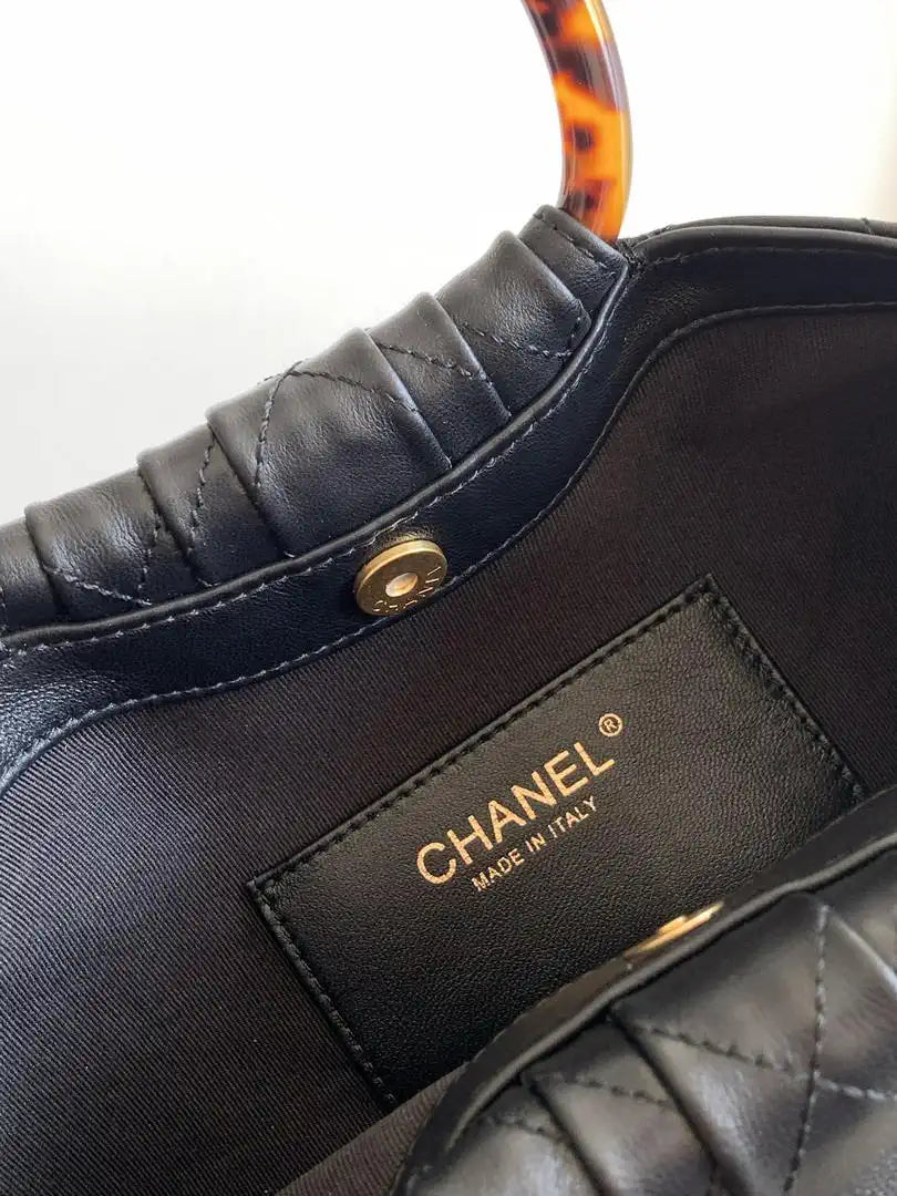 Chanel 26C AS6010 Hobo Lambskin Turtoise-Shell Effect Plexi & Gold-Tone Metal Black