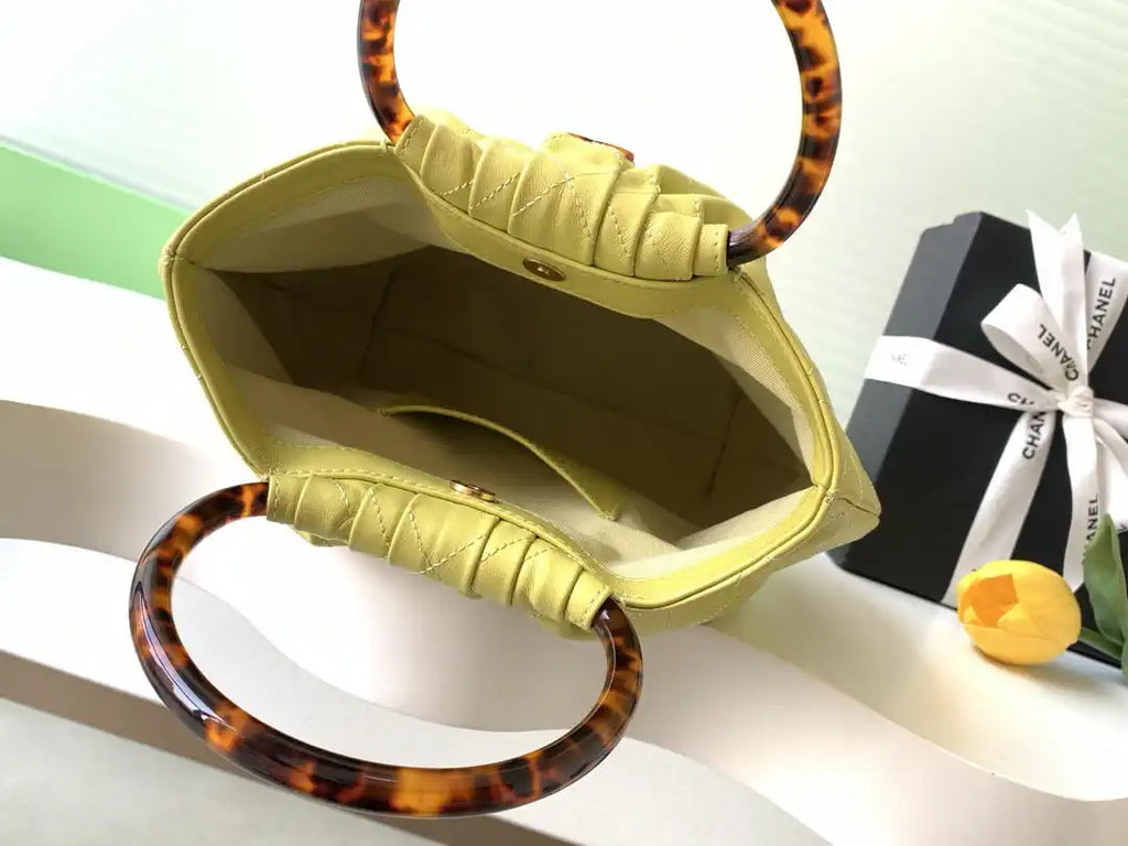 Chanel 26C AS6010 Hobo Lambskin Turtoise-Shell Effect Plexi & Gold-Tone Metal Yellow