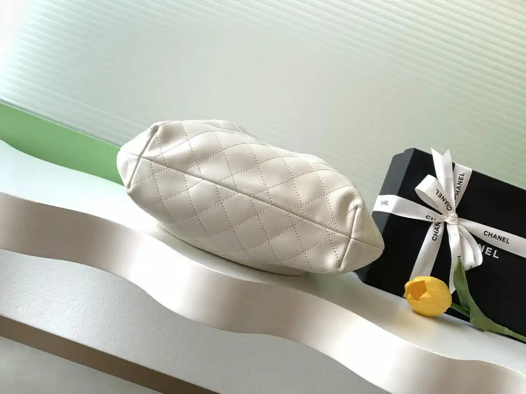 Chanel 26C AS6010 Hobo Lambskin Turtoise-Shell Effect Plexi & Gold-Tone Metal White