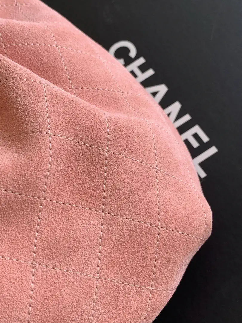 Chanel 26C AS6022 Small Hobo Suede Calfskin Turtoise-Shell Effect Plexi & Gold-Tone Metal Pink