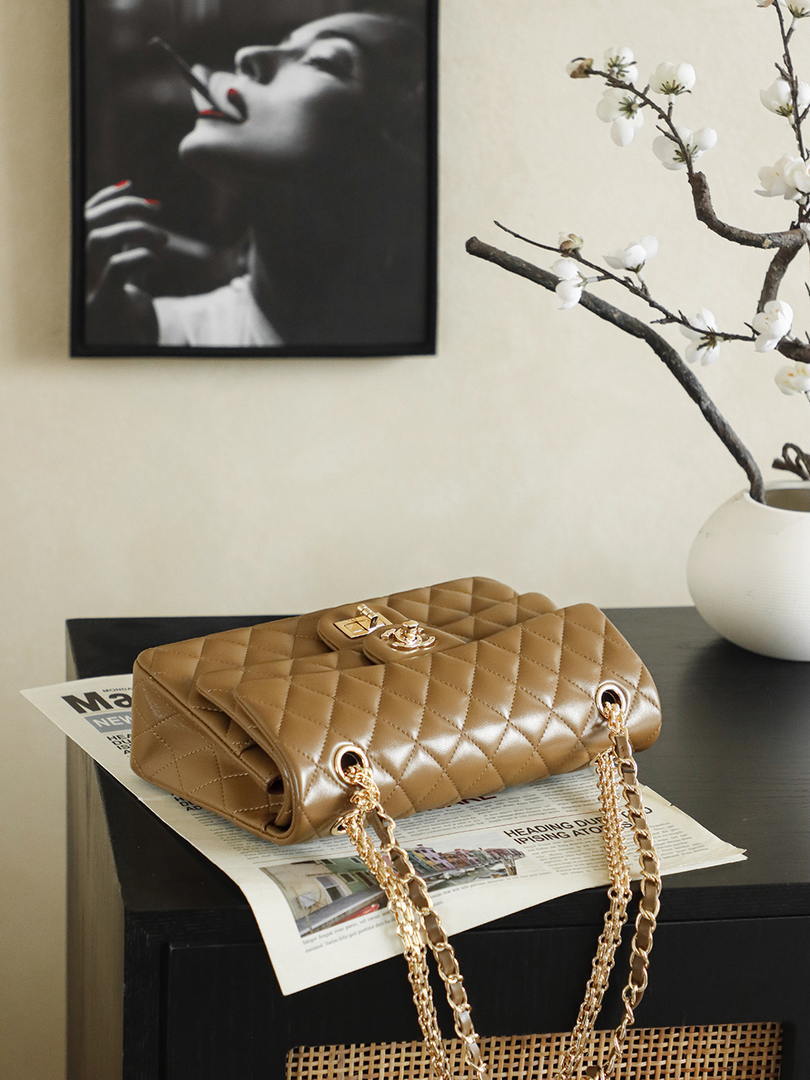 Chanel 26K Flap Classic 11.12 Handbag A01112  Lambskin Tan