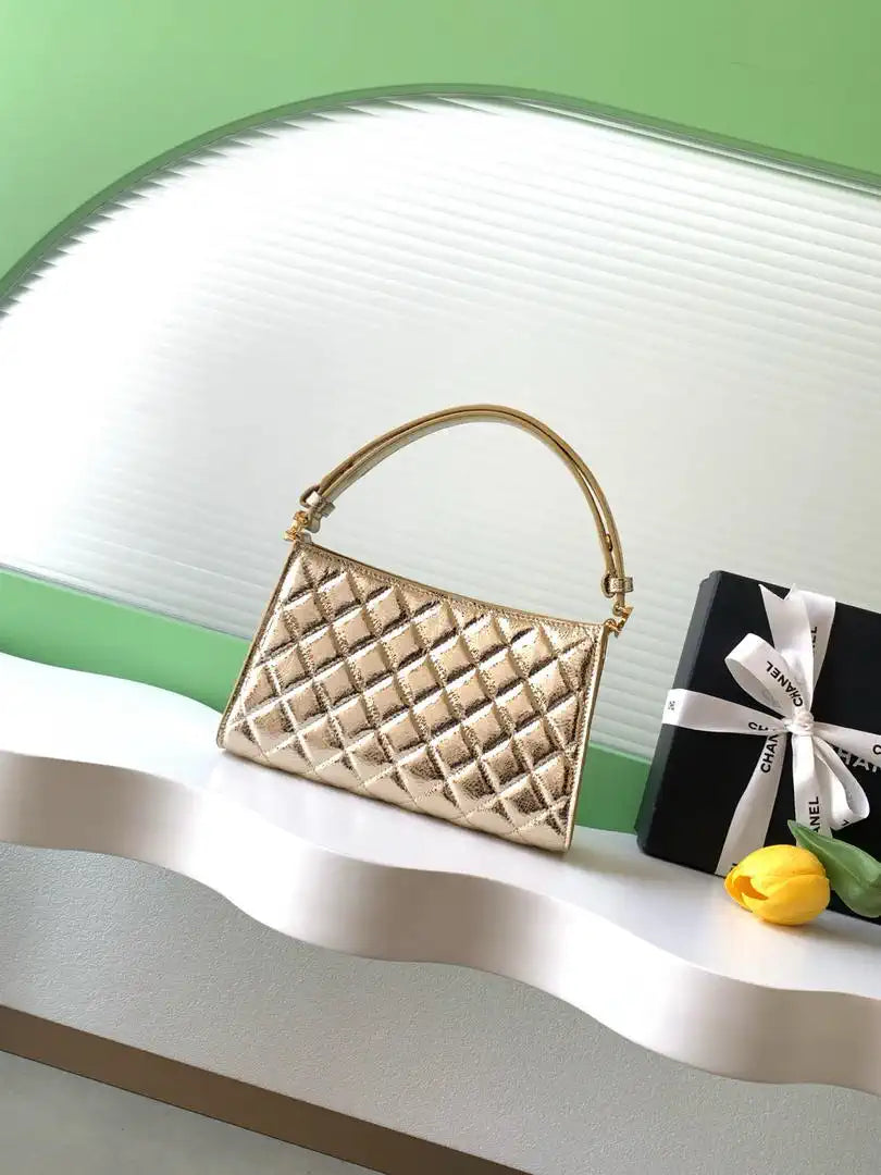 Chanel 26X AS6045 Hobo bag Lambskin Gold
