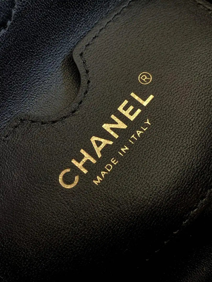 Chanel 26X AS6045 Hobo bag Lambskin Red