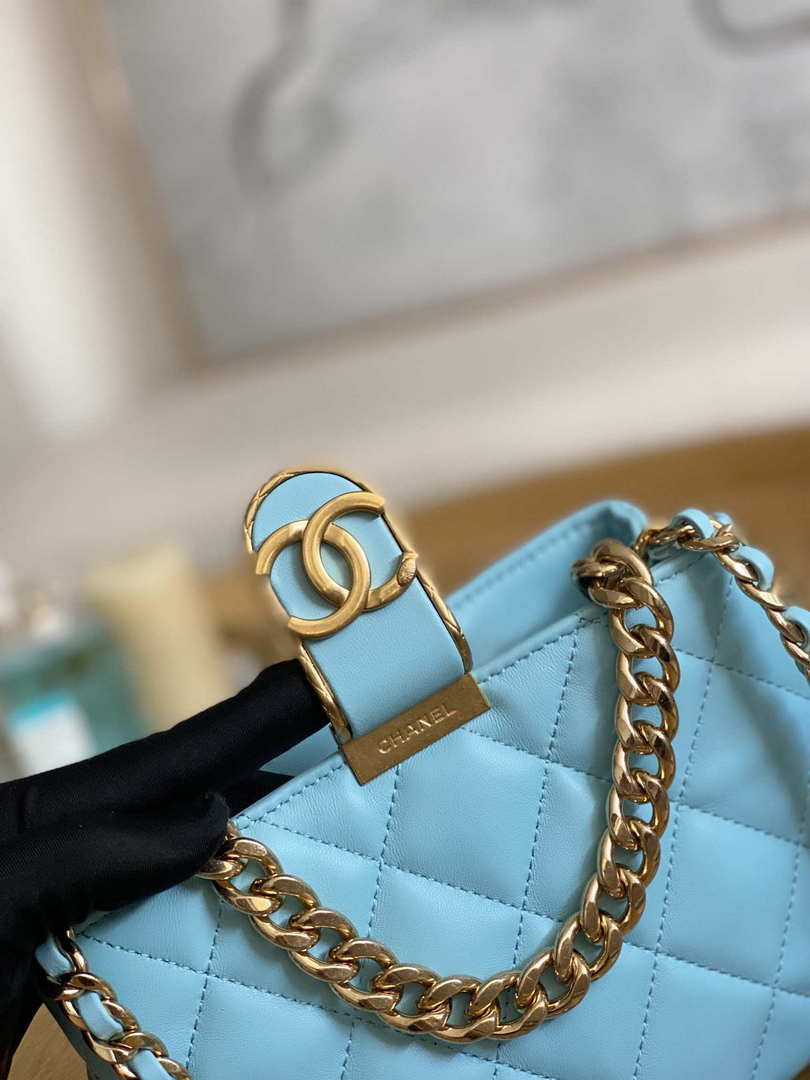 Chanel 3475 Small HOBO Handbag Lambskin & Gold-Tone Metal Ligth Blue - Default Title - View 4