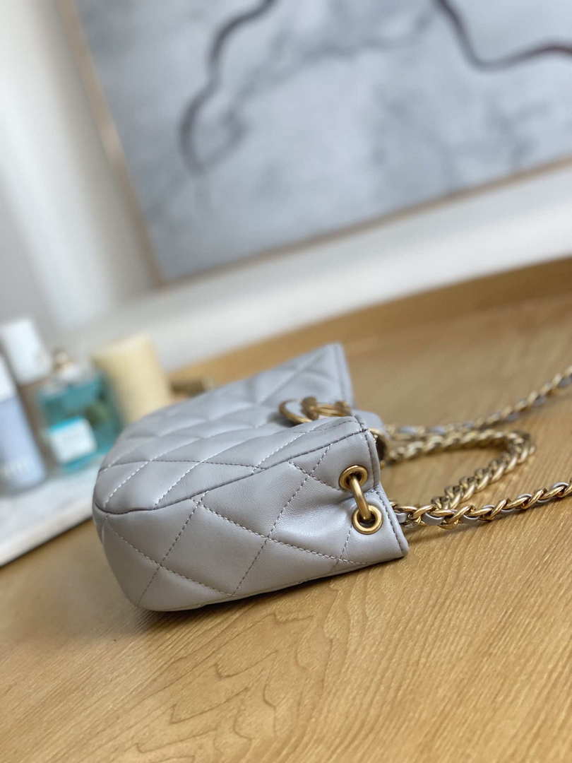 Chanel 3475 Small HOBO Handbag Lambskin & Gold-Tone Metal Light Gray - Default Title - View 5