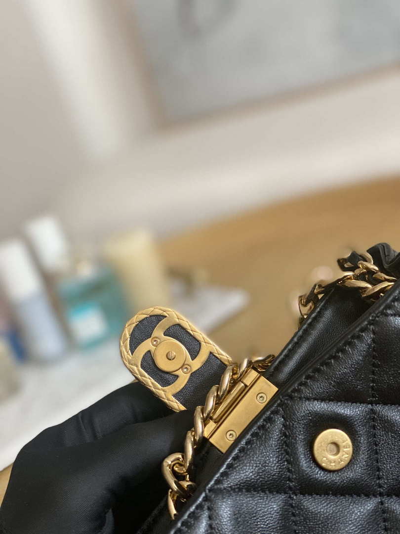 Chanel 3475 Small HOBO Handbag Lambskin & Gold-Tone Metal Black