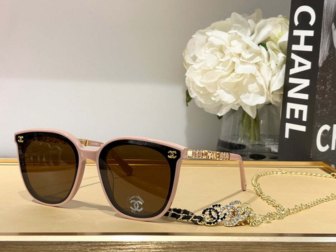 Chanel 5493 Rectangle Sunglasses C83098 - Default Title - View 1