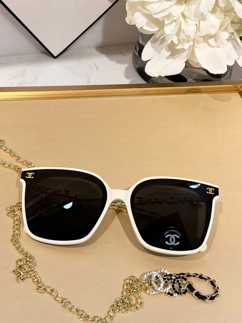 Chanel 5493 Rectangle Sunglasses C83103 - Default Title - View 1