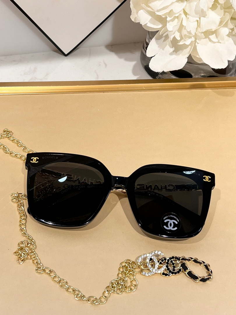 Chanel 5493 Rectangle Sunglasses C83106 - Default Title - View 1