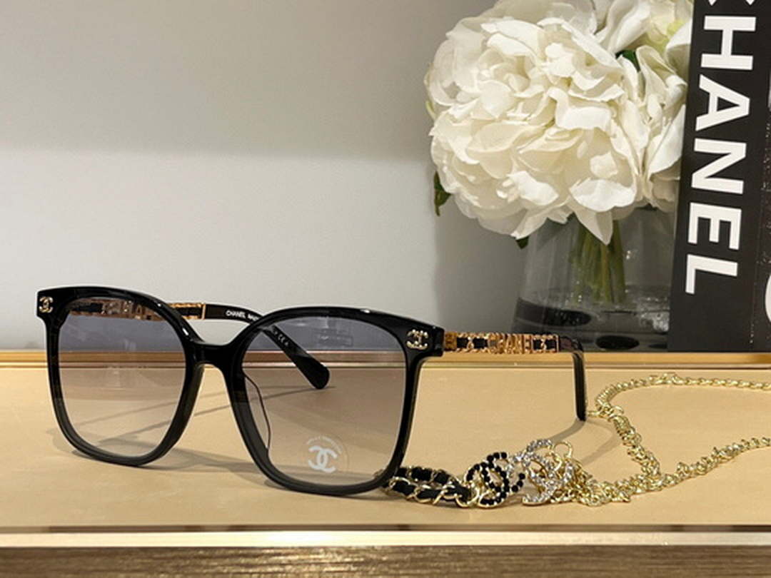 Chanel 5493 Rectangle Sunglasses C83112 - Default Title - View 1