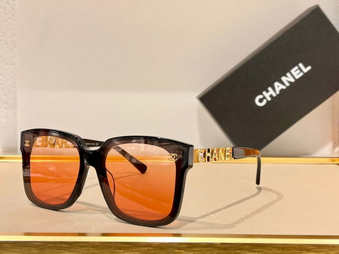 Chanel 5493 Rectangle Sunglasses C83115 - Default Title - View 1