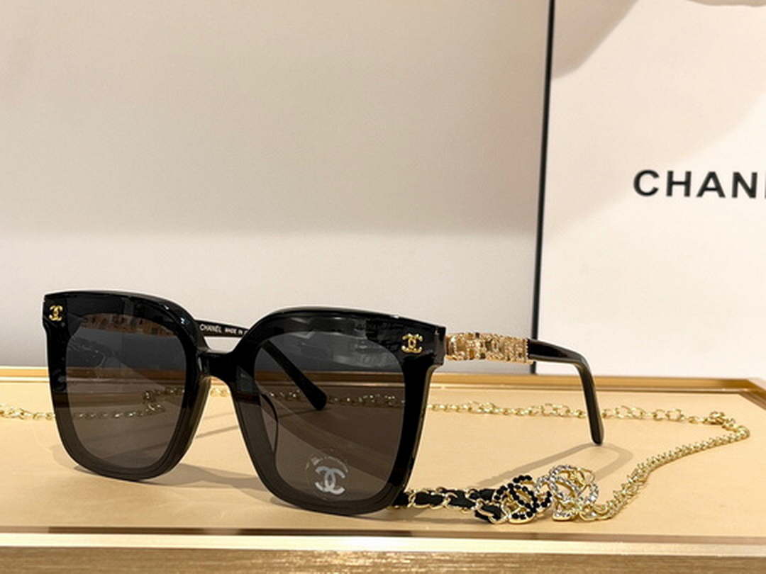 Chanel 5493 Rectangle Sunglasses C83131