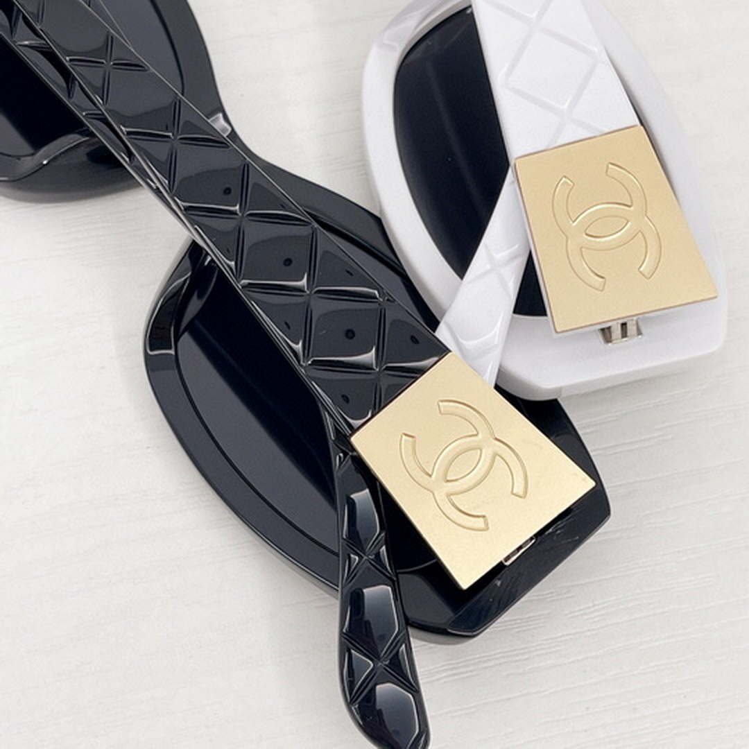 Chanel 5493 Rectangle Sunglasses C83137 - Default Title - View 2
