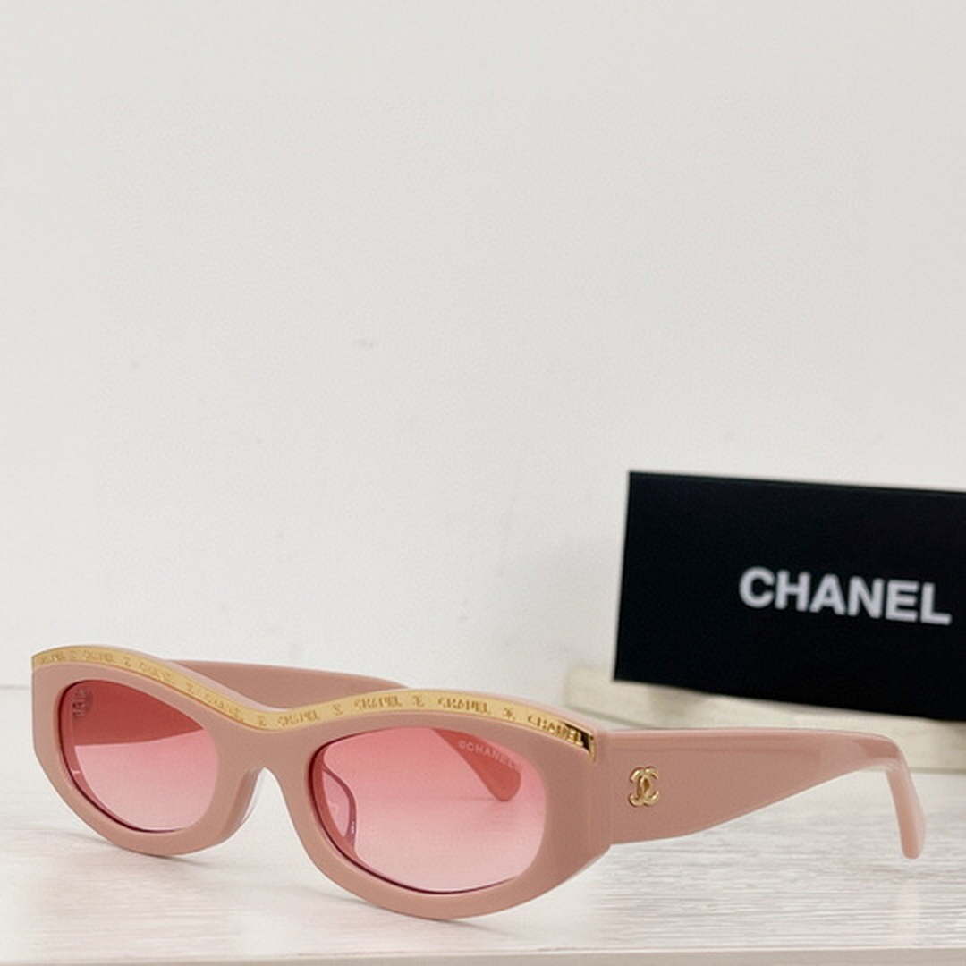Chanel 5493 Rectangle Sunglasses C83124 - Default Title - View 1