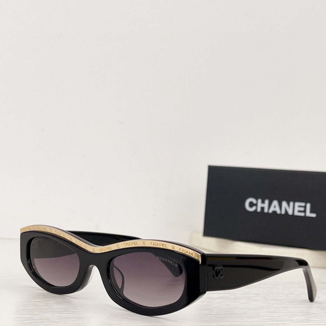 Chanel 5493 Rectangle Sunglasses C83144