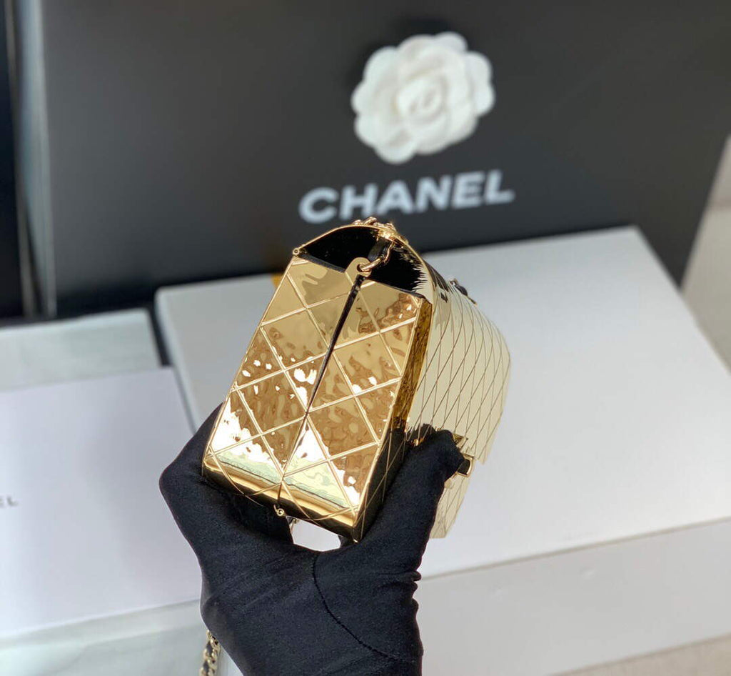 Chanel 99139 Chanel Evening  Flap bag Lambskin Metal Gold