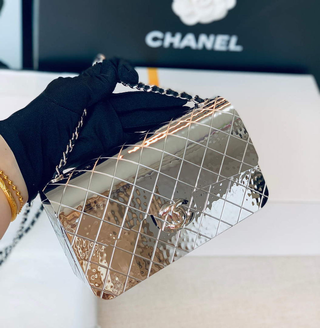 Chanel 99139 Chanel Evening Flap bag Lambskin Metal Silver