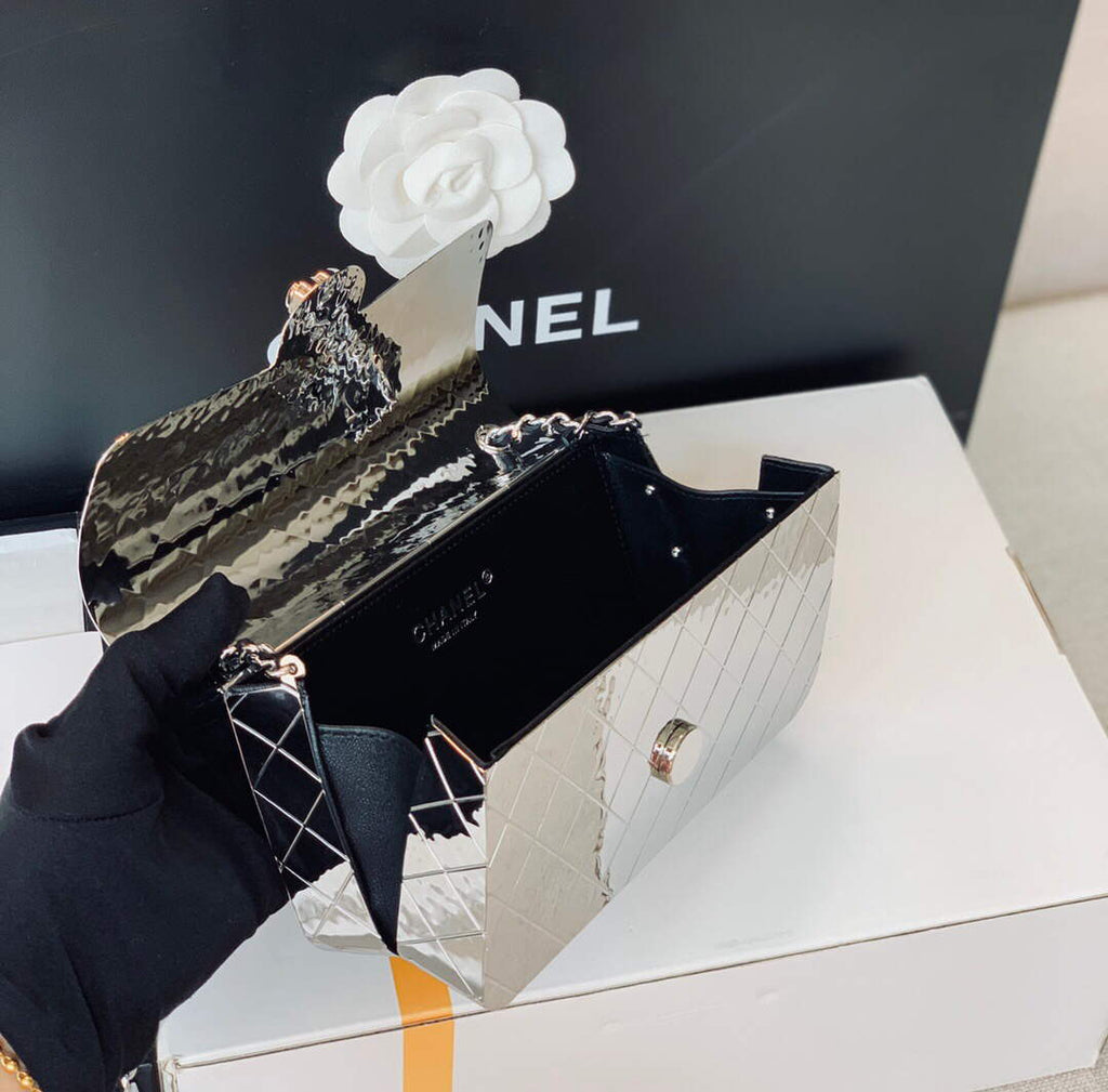 Chanel 99139 Chanel Evening Flap bag Lambskin Metal Silver