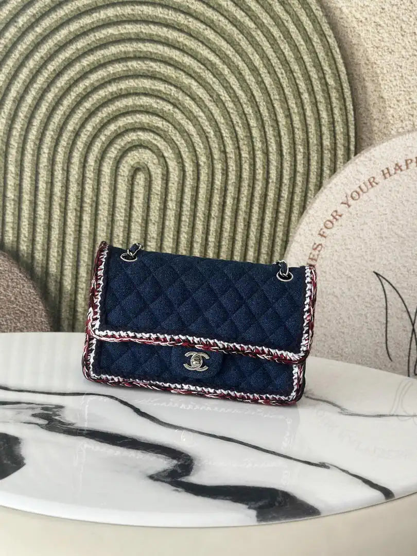 Chanel A01112 25C Flap Classic 11.12 Handbag Tweed and gold metallic Navy Blue