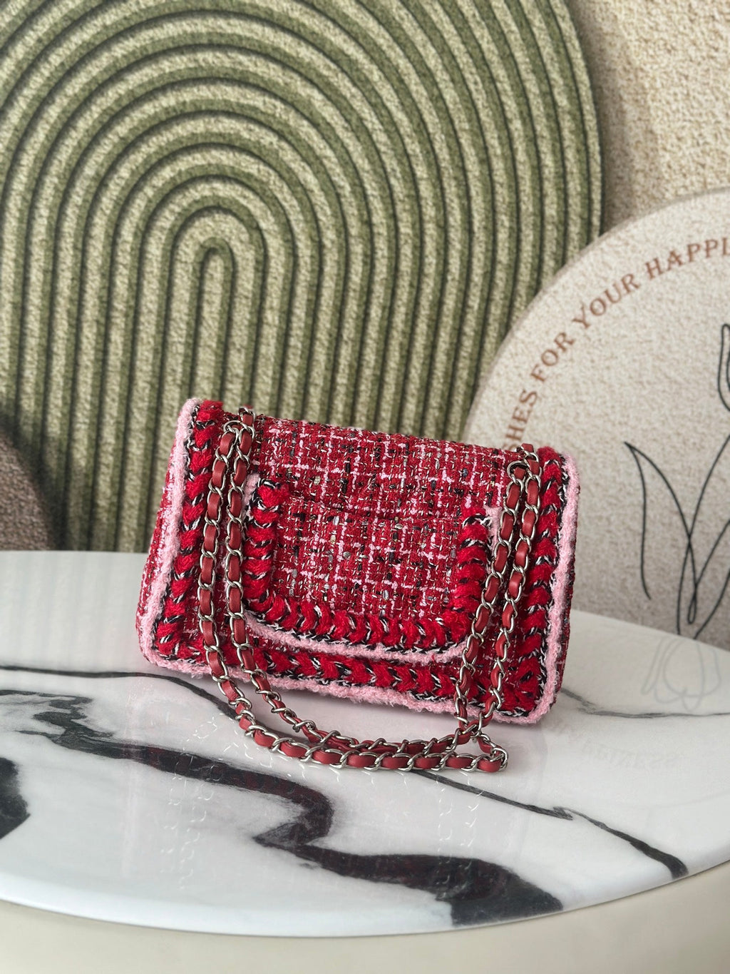 Chanel A01112 25C Flap Classic 11.12 Handbag Tweed and gold metallic Red