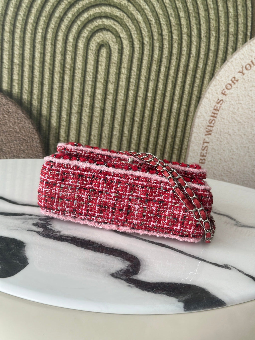 Chanel A01112 25C Flap Classic 11.12 Handbag Tweed and gold metallic Red