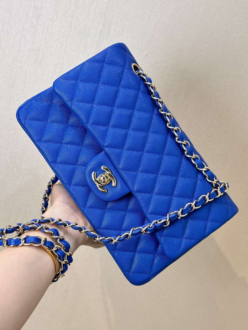 Chanel A01112 Flap Classic 11.12 Handbag Calfskin Blue - Gold - View 1