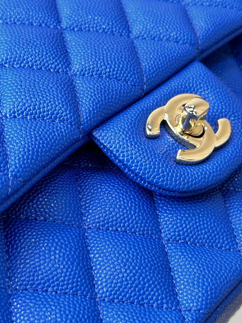 Chanel A01112 Flap Classic 11.12 Handbag Calfskin Blue - Gold - View 4