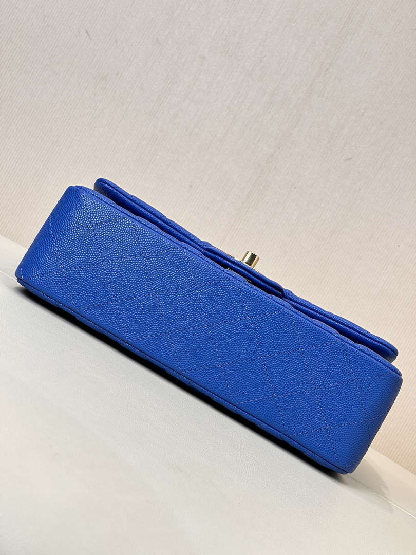 Chanel A01112 Flap Classic 11.12 Handbag Calfskin Blue - Gold - View 18