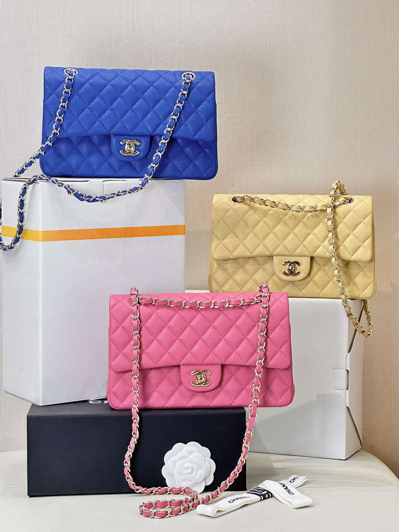 Chanel A01112 Flap Classic 11.12 Handbag Calfskin Pink - Gold - View 3