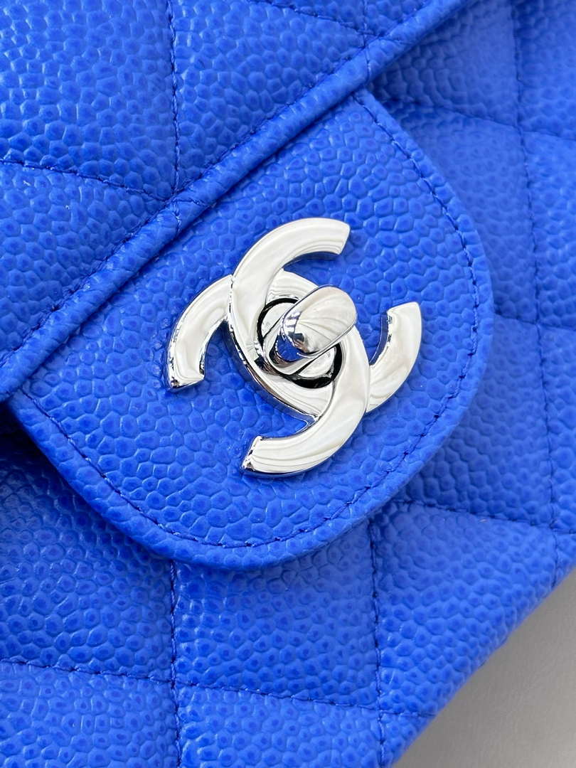Chanel A01112 Flap Classic 11.12 Handbag Calfskin Sewing Edge Blue - Gold - View 15