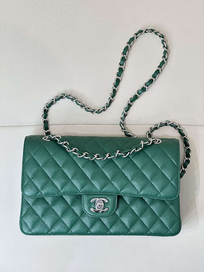 Chanel A01112 Flap Classic 11.12 Handbag Calfskin Sewing Edge Green