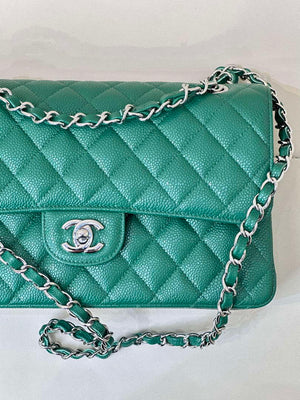 Chanel A01112 Flap Classic 11.12 Handbag Calfskin Sewing Edge Green - Gold - View 4