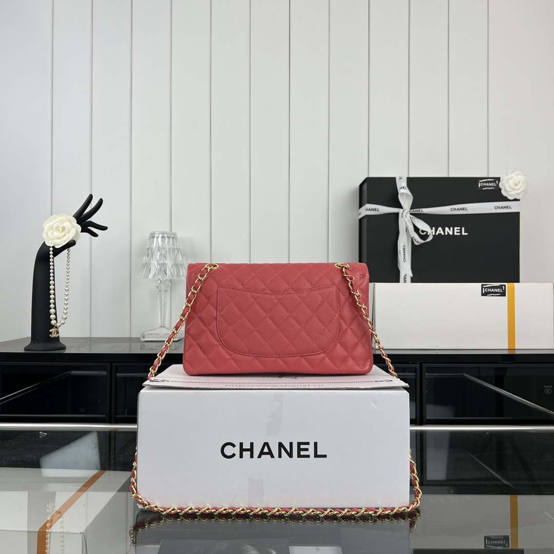Chanel A01112 Flap Classic 11.12 Handbag Grained Calfskin & Gold-Tone Metal Red - Default Title - View 2