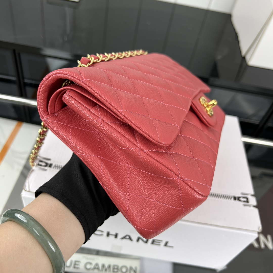 Chanel A01112 Flap Classic 11.12 Handbag Grained Calfskin & Gold-Tone Metal Red - Default Title - View 4