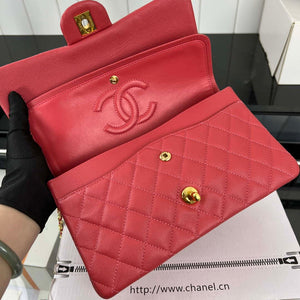Chanel A01112 Flap Classic 11.12 Handbag Grained Calfskin & Gold-Tone Metal Red - Default Title - View 7