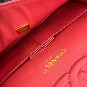 Chanel A01112 Flap Classic 11.12 Handbag Grained Calfskin & Gold-Tone Metal Red - Default Title - View 9