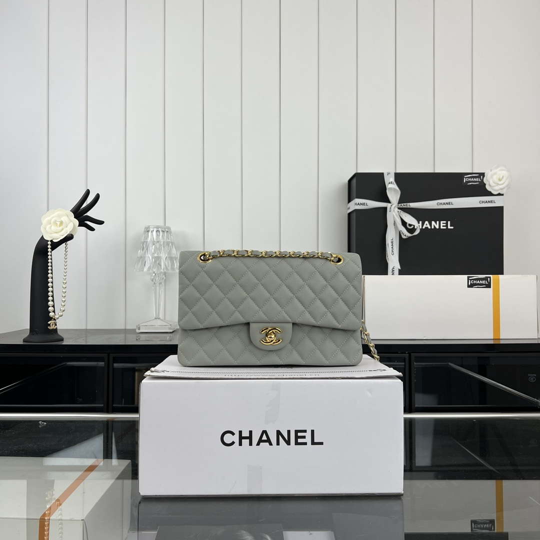 Chanel A01112 Flap Classic 11.12 Handbag Grained Calfskin & Gold-Tone Metal Gray - Default Title - View 1