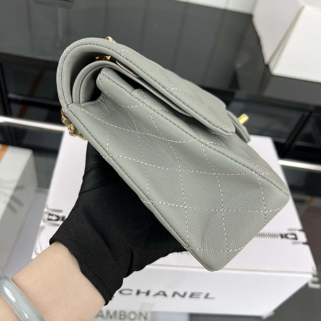 Chanel A01112 Flap Classic 11.12 Handbag Grained Calfskin & Gold-Tone Metal Gray - Default Title - View 4